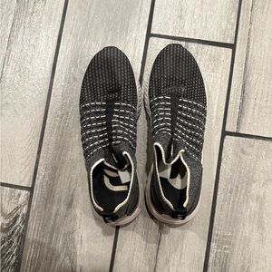 Men's Black and Gray Knit Sneakers